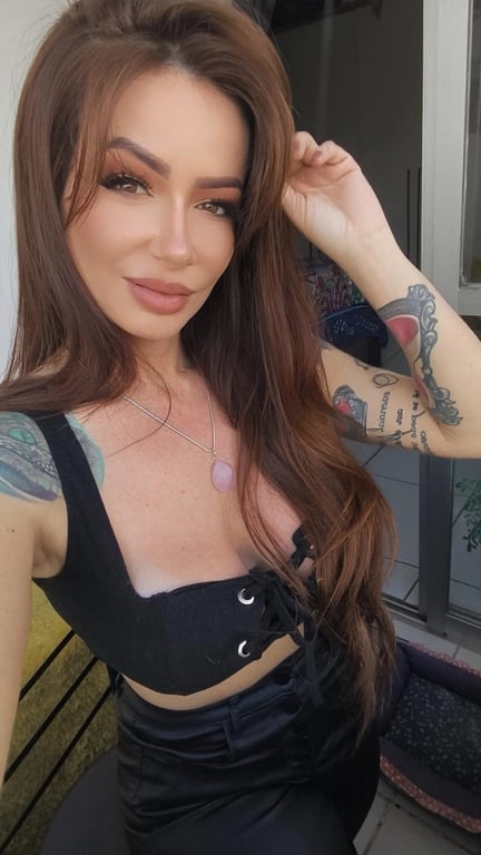 Helena - Massoterapeuta Sensual e Relaxante