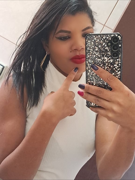 Leidiane massagem tântrica, sensual, nuru, depilação!