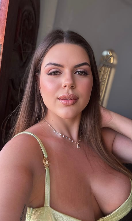 Ísis - Massagem Nuru e Relaxante Massagem