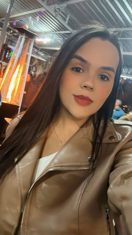 Joy massagista trans, a cura para seu estresse. Massagem tântrica em
