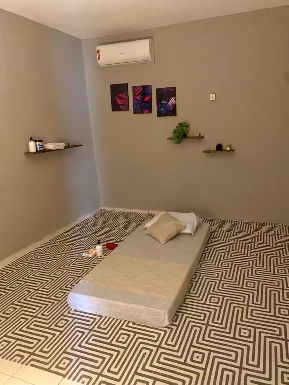 Milla | Massagens Tailandesa e Nuru Massagista em