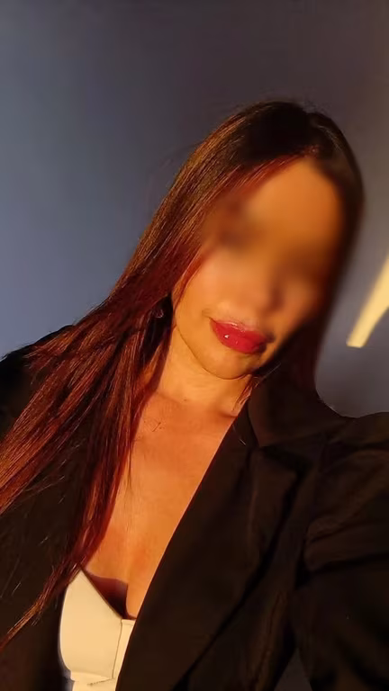 Sou Ruby Terapeuta  especializada em massagem  terapêutica e sensual.