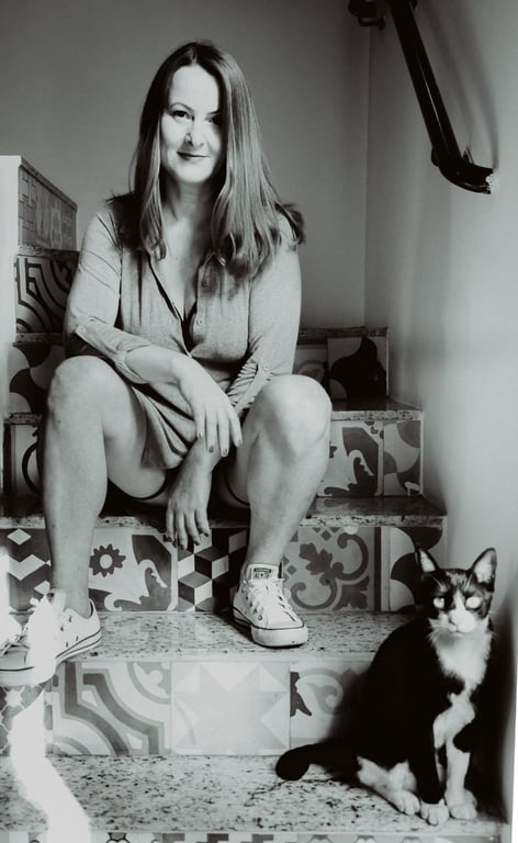 Raquel - Massagem de verdade... você sente aqui