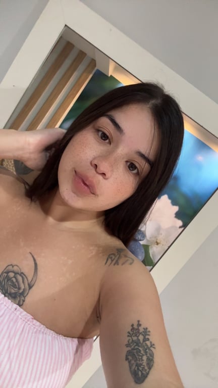 Clara massoterapeuta Essência do Prazer e Relaxamento