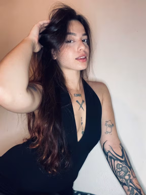 Emilly Salomão facilitadora tântrica