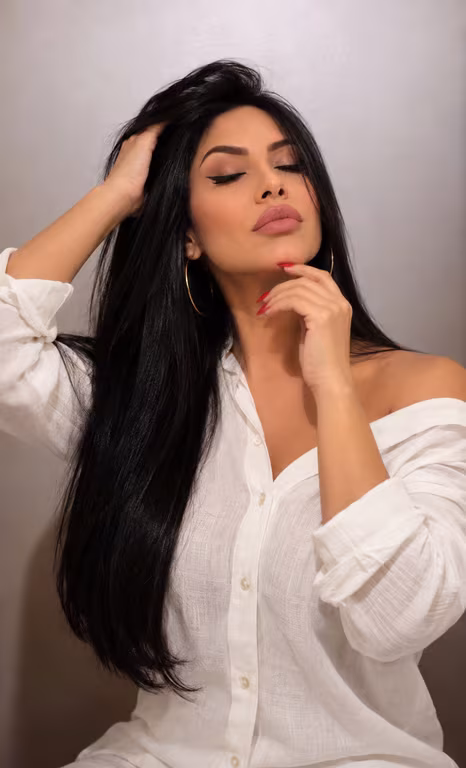 Cecília •Terapeuta TÂNTRICA e NURU Massagem