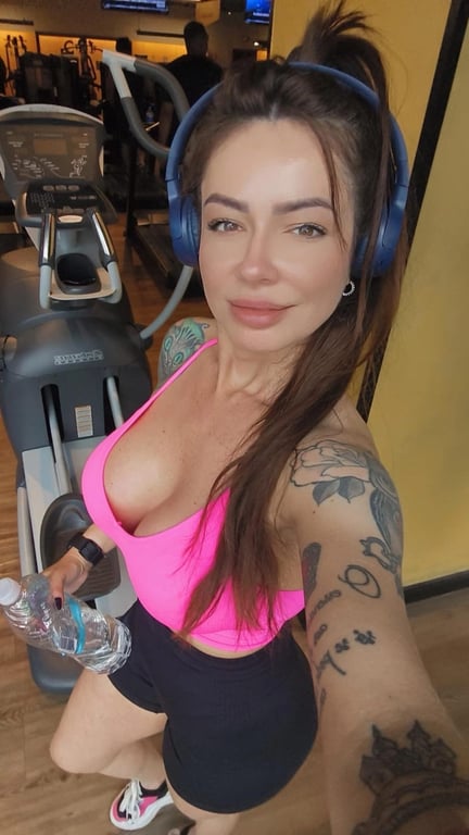 Helena Massoterapeuta Sensual e Relaxante Massagem sensual