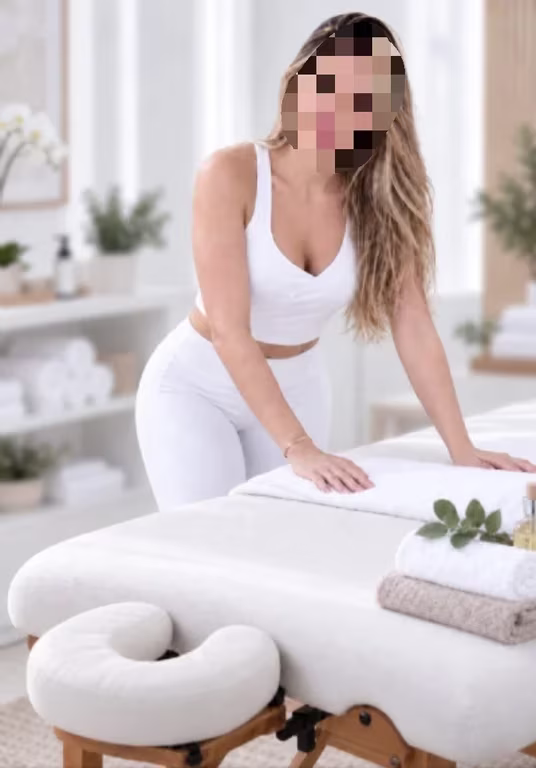 Daniela Freitas recém chegada a BH mix de massagem