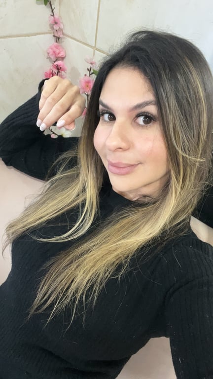 Daiane - Permita-se desfrutar de um momento só seu Massagem sensual Daiane - Permita-se desfrutar de um momento só seu Massagem sensual