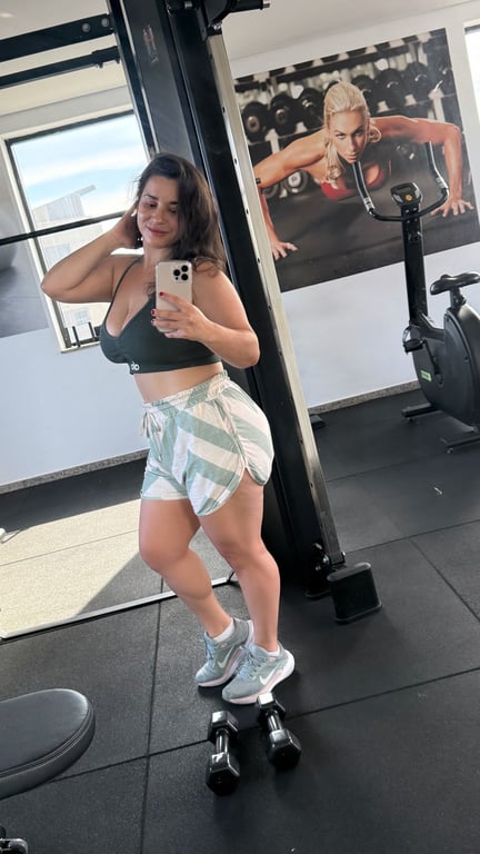 Layla Massoterapeuta - Massagem Neotântrica e Nuru