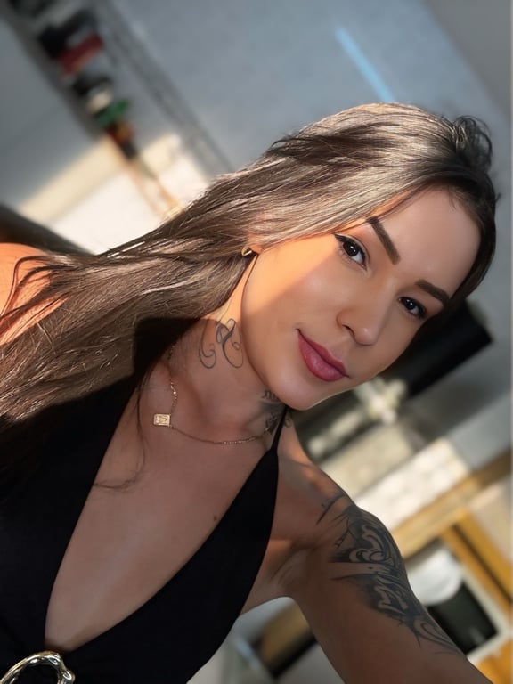 Julia Massoterapeuta - Vivência, Quatro Mãos e Para Casais