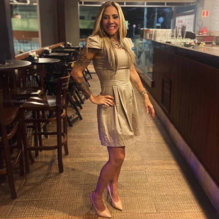 Esther Marques - MASSOTERAPEUTA