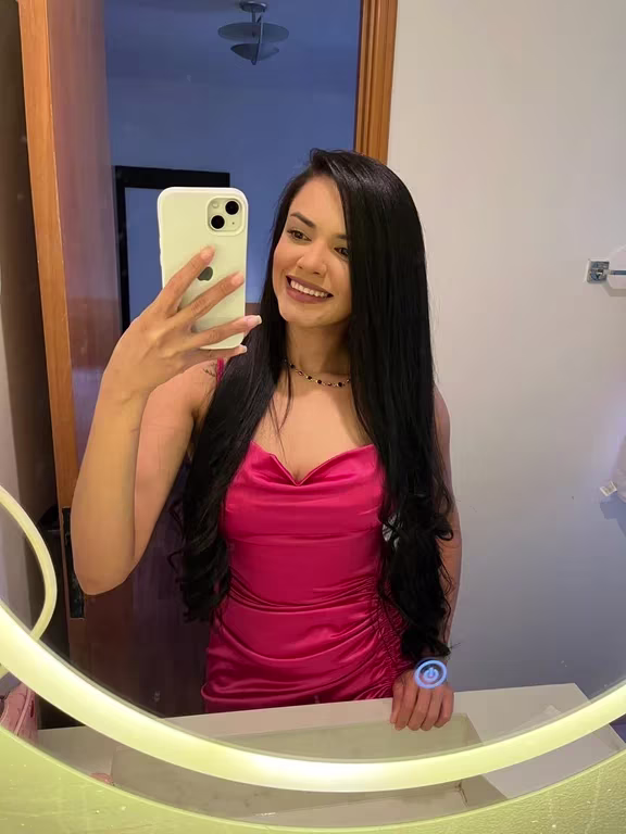 Bella Especialista em massagens relaxantes e sensuais! Massagem