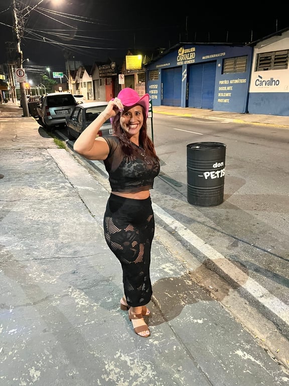 Katya Venha conhecer a massagem que te deixa de pernas bambas