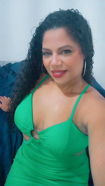 Gaby Massagista - Massagem relaxante, sensual, nuru e tantrica Massagem tântrica