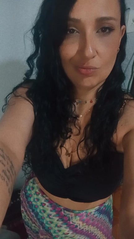 Jasmin, Entre o toque e o desejo, o tempo para.