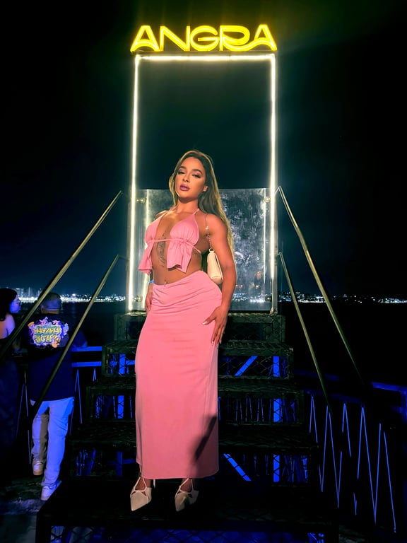 Terapeuta Ayra Monteiro- Massagem sensual e relaxante Massagem nuru em