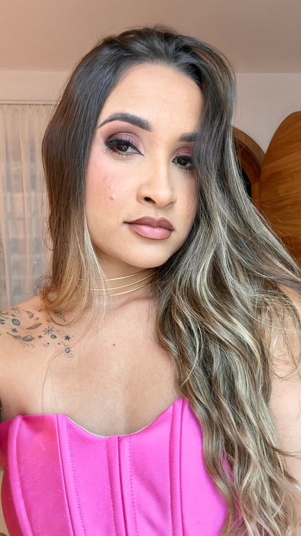 terapeuta Fernanda Saanvi - Massagem Tântrica O Corpo é portal Fernanda Saanvi - Massagem Tântrica O Corpo é portal