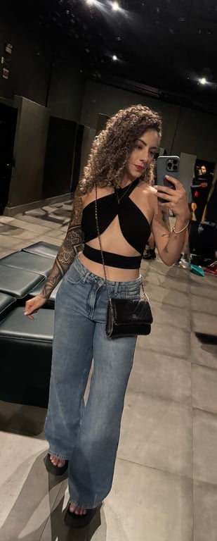 terapeuta Carla massagem tântrica/ nuru/ shibari/ vivências Carla massagem tântrica/ nuru/ shibari/ vivências