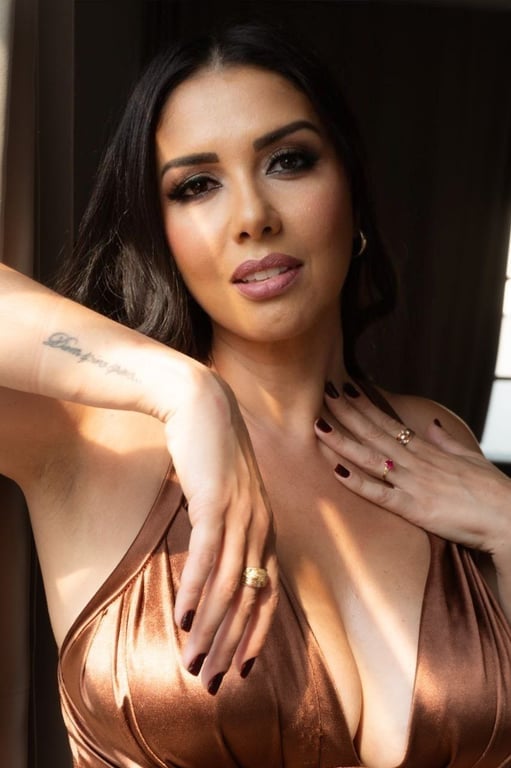 Thais, Sua Sexóloga