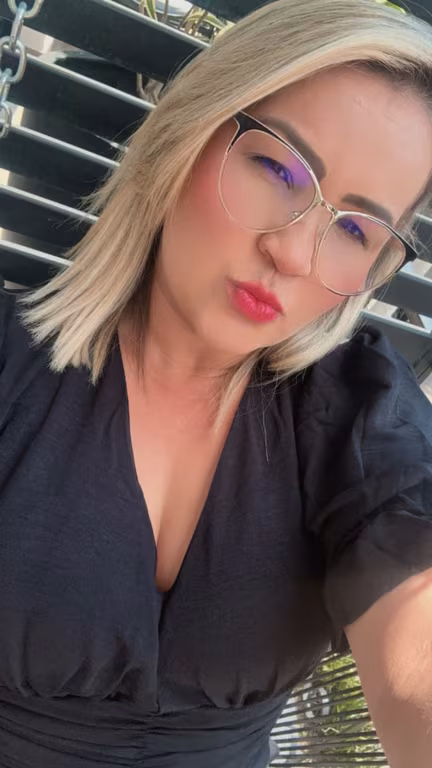 Penelope charmosa Massotrapeuta Massagem Tantrica e Noru