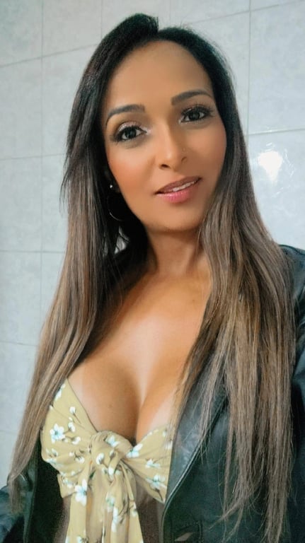 Estou em atendimento! venha relaxar e sentir o prazer da massagem 