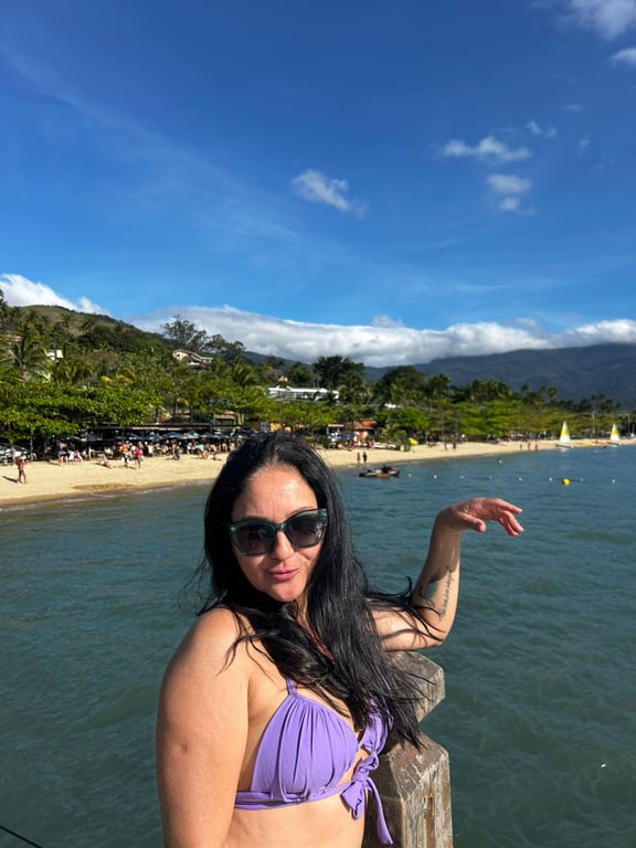 Thais massagem relaxante e sensual. 