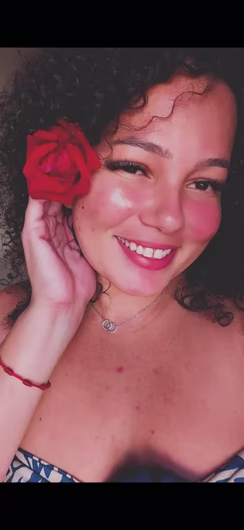 Viviane lopes Permita se um dia de relaxamento! Massagem sensual em