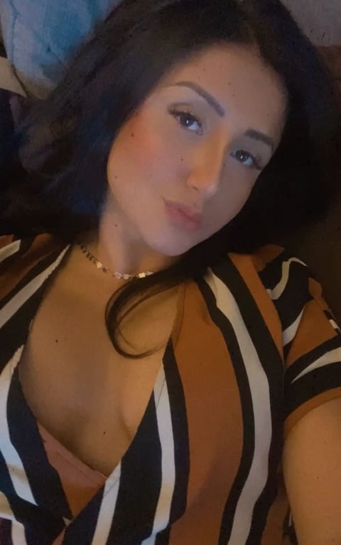 Julia Massagem nuru em