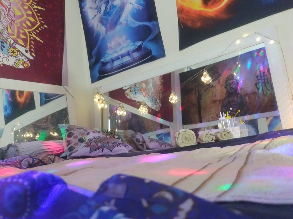 Val Araújo Nuru e Massagem Tântrica só para Homem. Massagem em