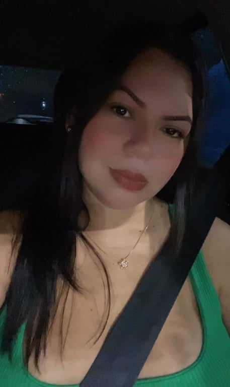 Terapeuta Aline: Especialista em massagens Massagem nuru em