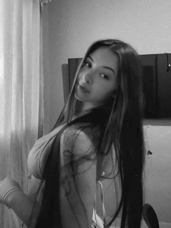 Jhulia Terapeuta Corporal | Massagens Sensual de Luxo
