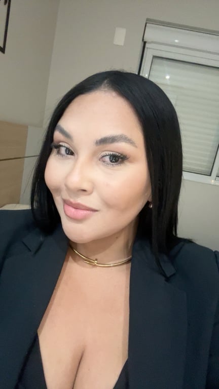 Liz massagem relaxante sensual e nuru Massagem