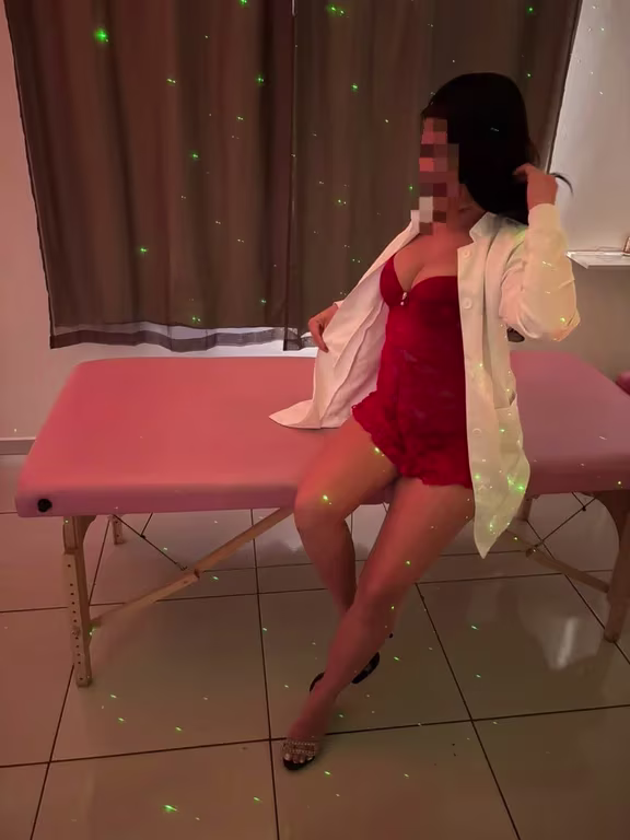 Kelly, novinha massagem nuru Massagem sensual em