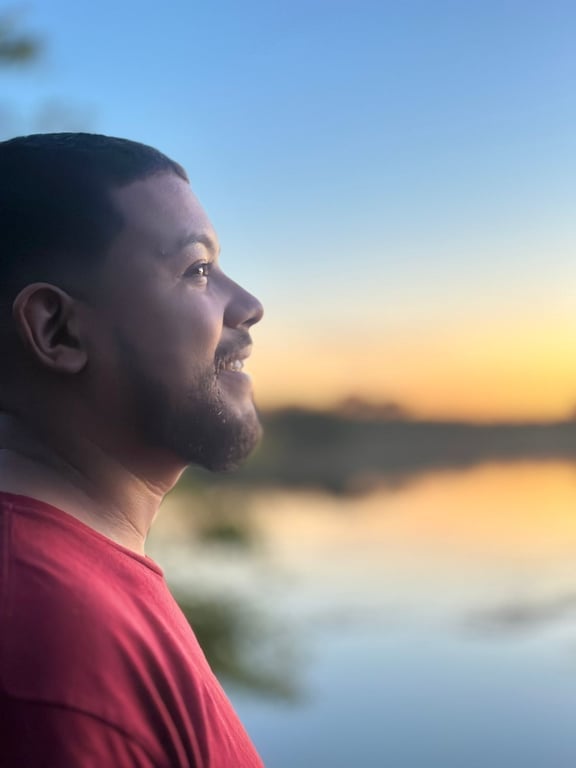 Samir massagista terapeuta corporal Massagem nuru