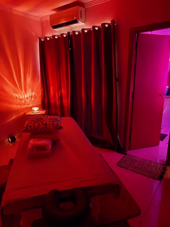 ANA TANTRA TERAPIA CORPORAL DE ALTO NÍVEL Massagem tântrica em