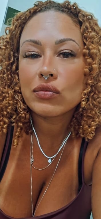 Terapeuta Dani, vivência corporal com total entrega. 