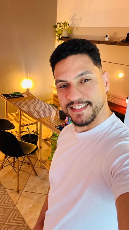 Julio Masso | Massagem Nova Iguaçu Massagem nuru em