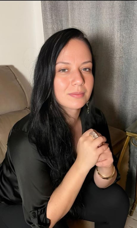 Massagem Nuru e depilação - Manu. 