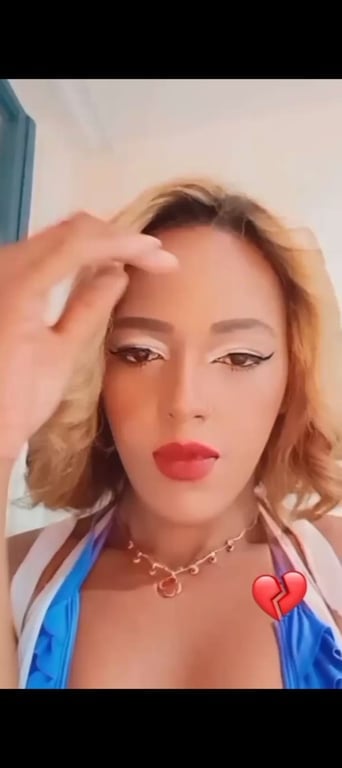 Yennifer Borges transexy com massagens eróticas Massagem sensual