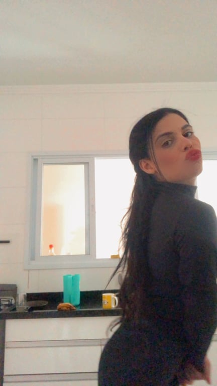 Maiara Lima - Massagem Terapêutica com Toque de Magia Massagem tântrica em