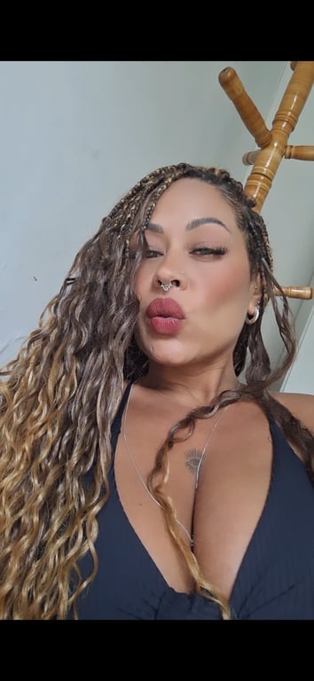 Dani Carioquinha, a massagista bissexual