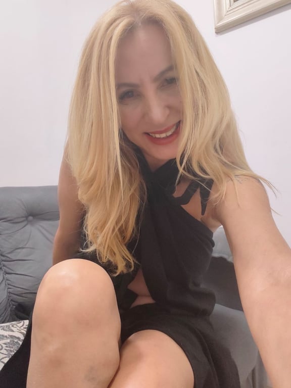 Massagem relaxante, sensuais e depilações