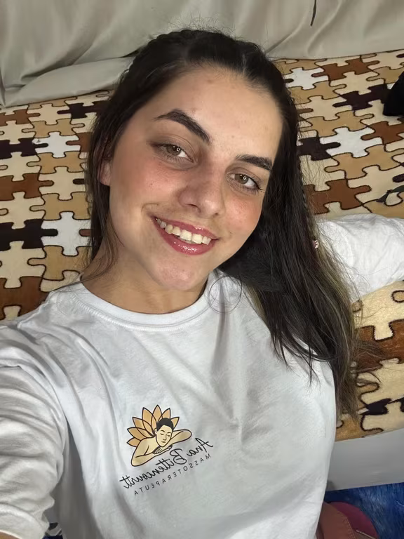 Ana Bittencourtt Massoterapeuta Massagem nuru