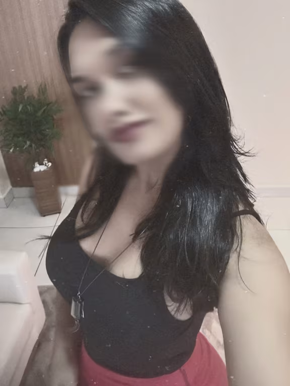 Larissa Massagens e experiências diversas Te espero! Massagem sensual em