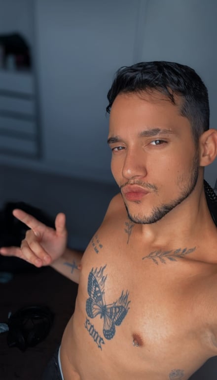 Kevin - Nuru & Tântrica especializado em Nuru e Tântrica.