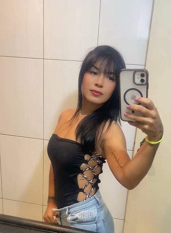 Franciny - Massagens Relaxantes e Sensuais Massagem