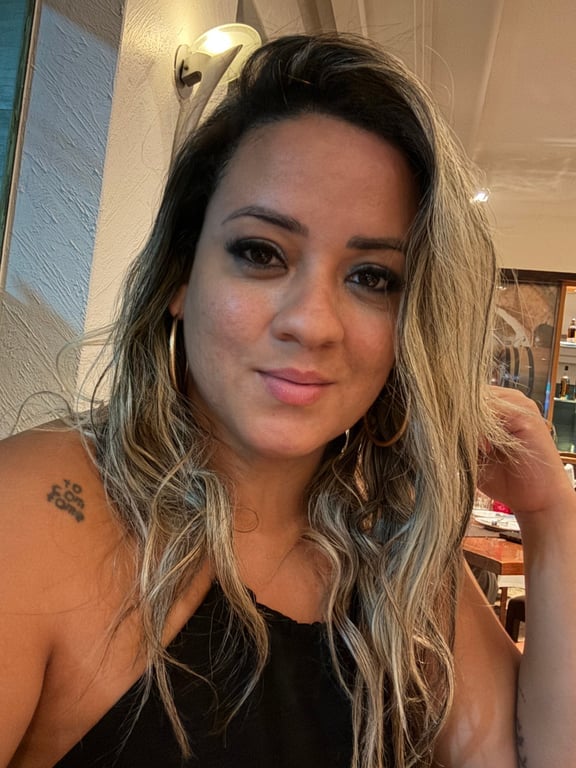 Ágatha - Massagem que relaxa, encanta e seduz :)