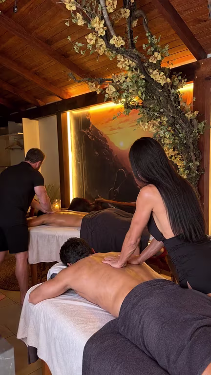 Kama & Rati 2 profissionais |FOUR HANDS| Atendimento casal , ele e ela Massagem sensual