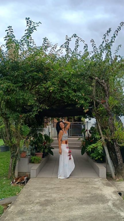 Daya - Cursos, Tantra, Yoga, Massagens